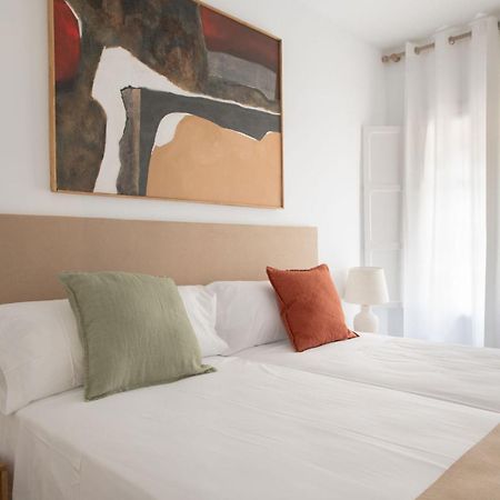 Magno Apartments Gonzalez Cuadrado Севілья Екстер'єр фото